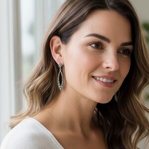 925 sterling silver great shape marcasite stamped SU solid well made earrings